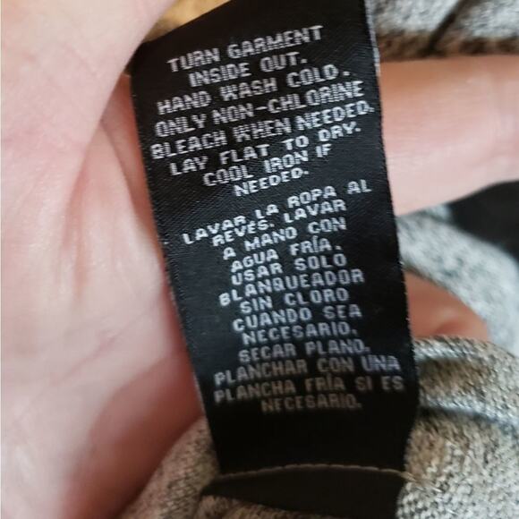 NEW, ZAC and Rachel, layered statement hem, super soft long sleeve top 2X 3X - Picture 8 of 9